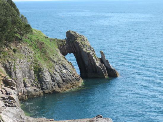 South West Coast Path Walk- Meadfoot & London Bridge