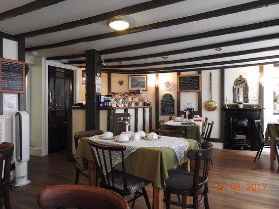 Nelly May's Parlour