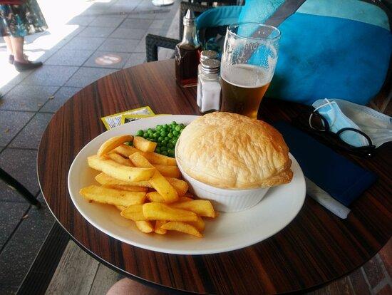 Henry's Bar