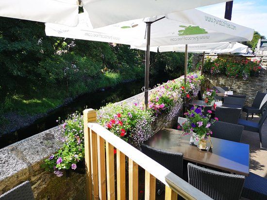 The East Gate Cafe & Brasserie