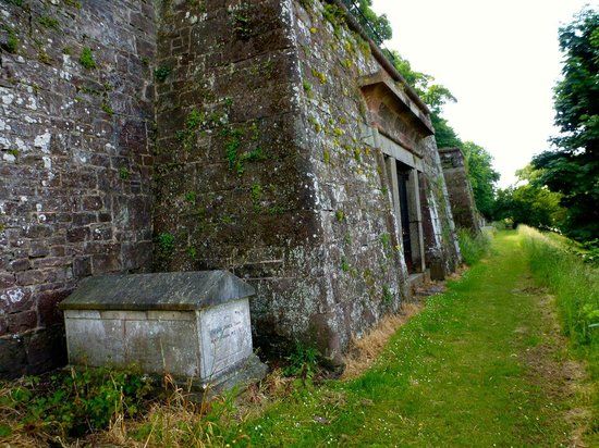 Exeter - Catacombs and Lower Cemetery